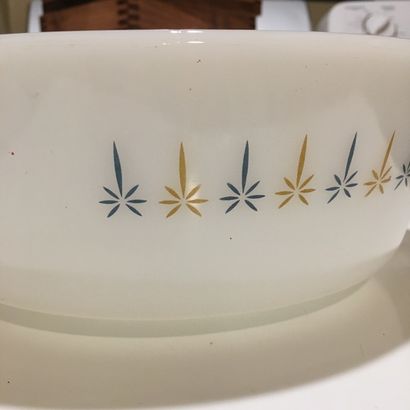 Fire King - Picture 4 of 7